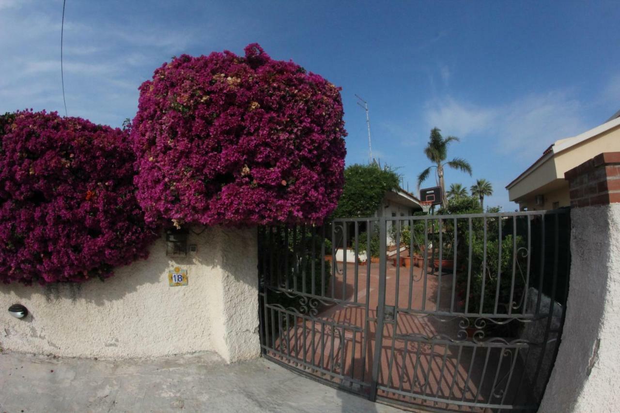 Villa Aurora 奥尼纳 外观 照片